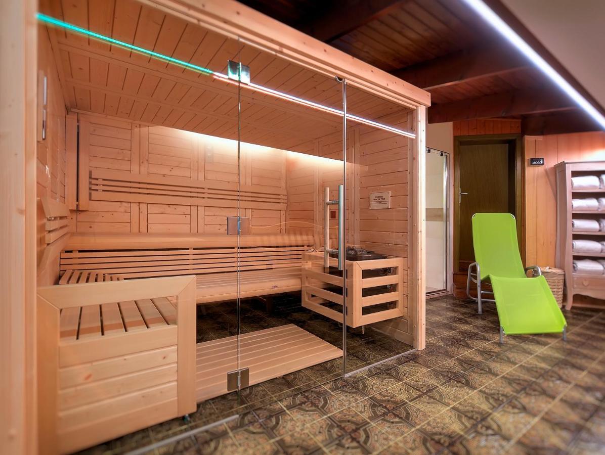 Hotel Kapriol โฟลการีดา ภายนอก รูปภาพ